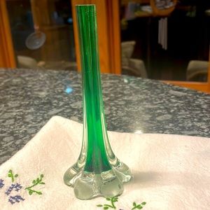 Elephant Foot 6” Bud Vase; Elegant
Twisted‎ Green Vintage Glass